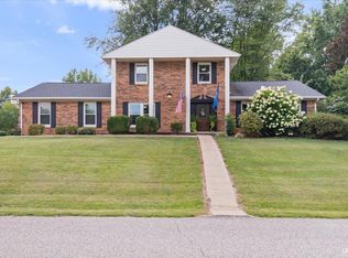 6711 Blue Spruce Dr, Newburgh, IN 47630