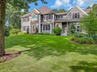 9 September Dr, Franklin, MA 02038