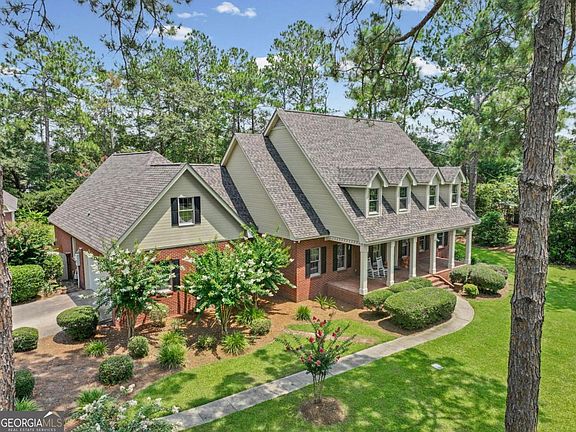 3rd image of 6007 Eastlake Dr