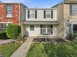8 Victoria Manor Ct, Sicklerville, NJ 08081