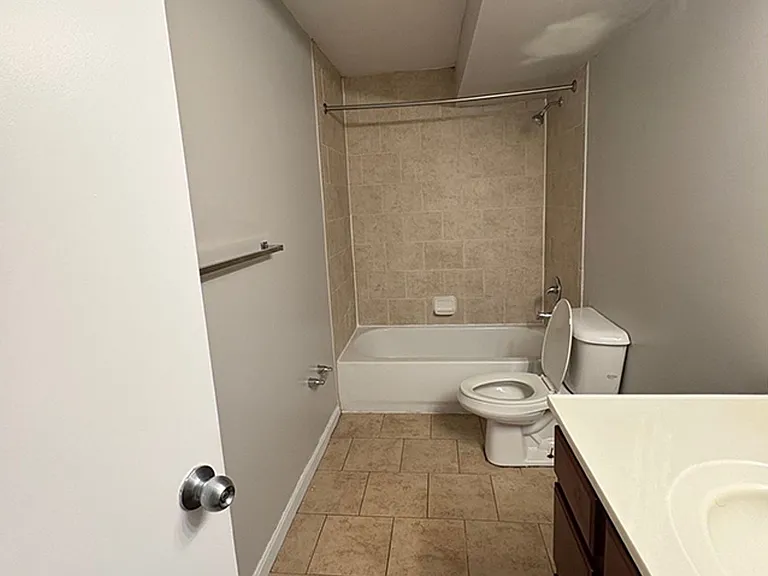 525 Lowell Ave — Photo 34