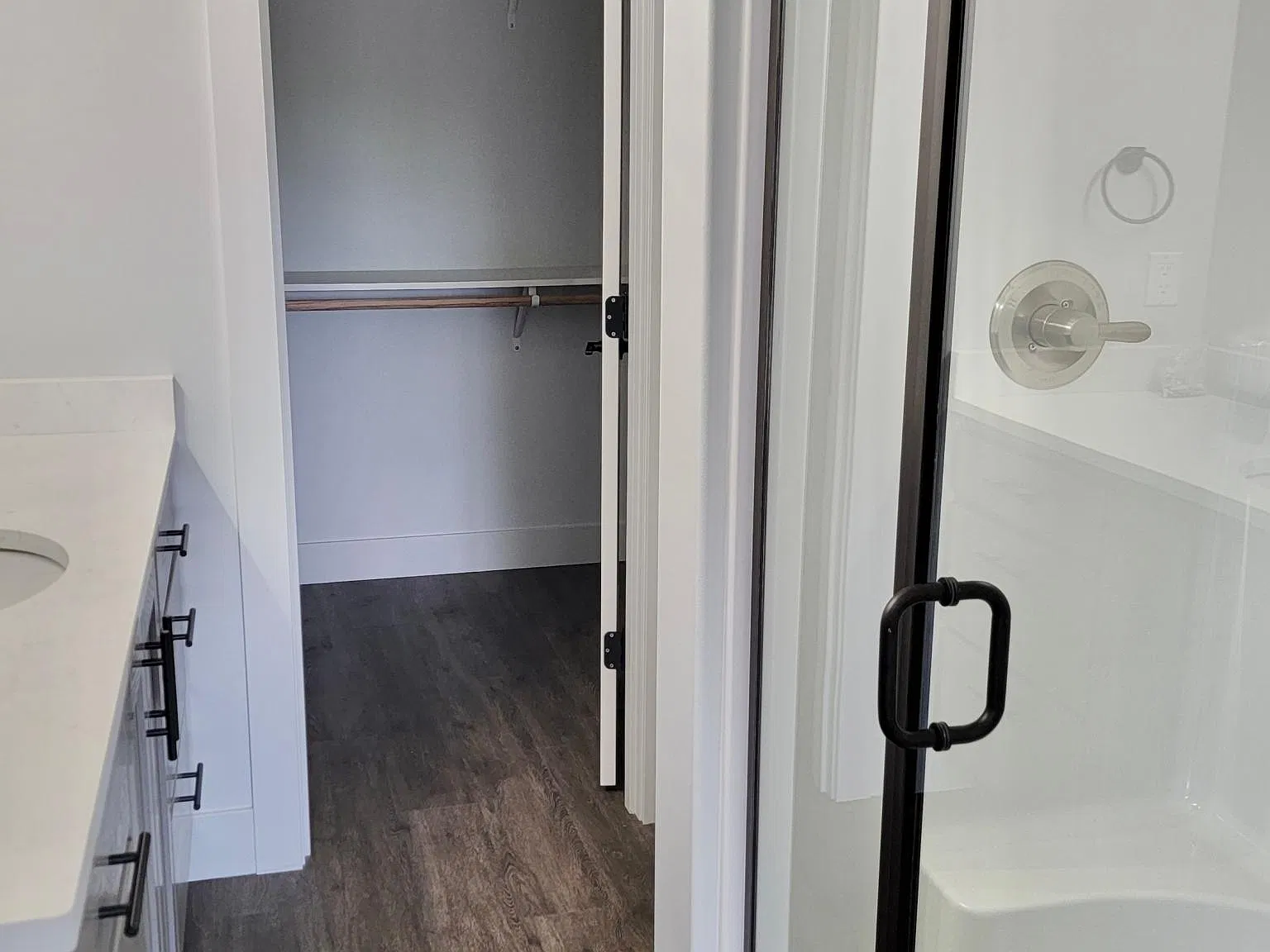 310 Pear Ln — Photo 3