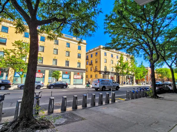 2605 Frederick Douglass Boulevard image 12 of 12