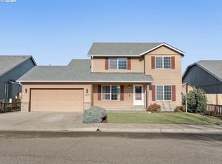 1207 Mountain View Ln, Molalla, OR 97038
