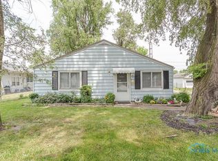 308 Venice Dr, Northwood, OH 43619