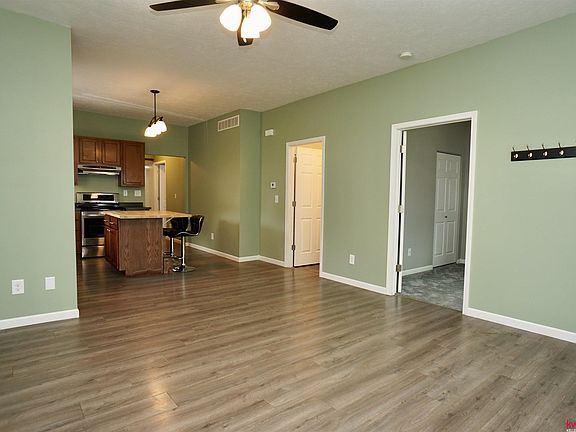 4th image of 6112 Platte Ave