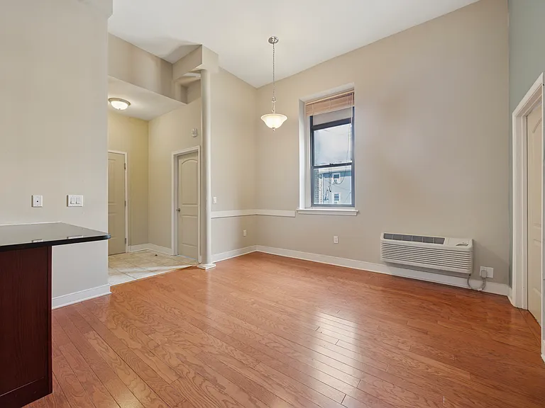 171 Grape St — Photo 25