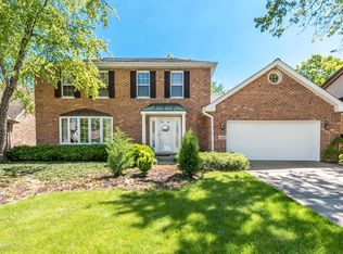 6621 Wildwood Ct, Lisle, IL