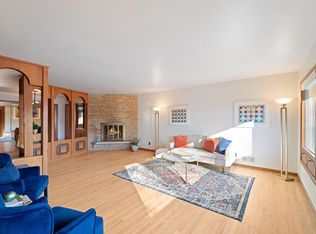 8969 N Mohawk Rd, Bayside, WI 53217