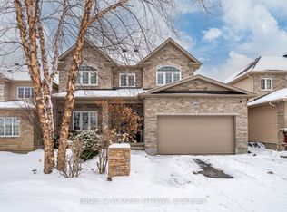 407 Landswood Way, Ottawa, ON K2S 0A3