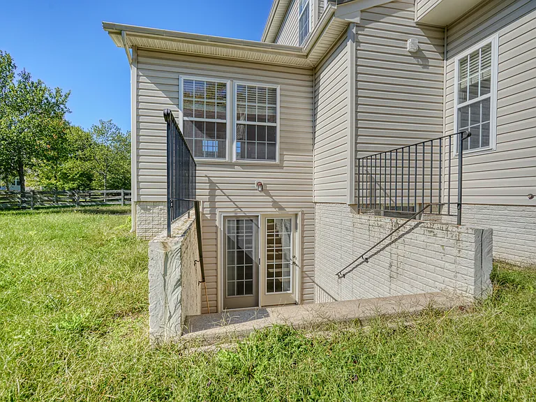 42245 Sweet Ct — Photo 48