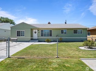 129 H St NE, Ephrata, WA 98823