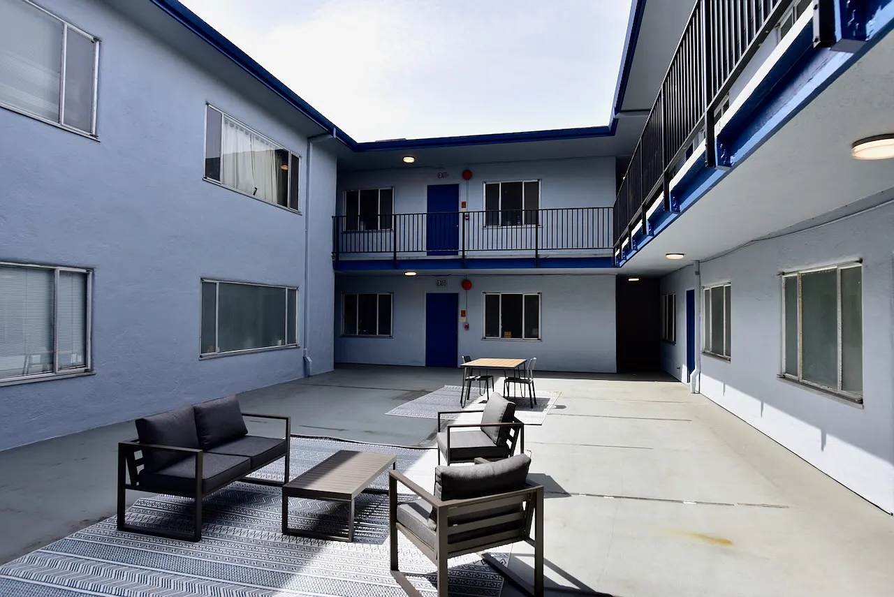 1 bed, 600 sqft, $2,100 — Photo 3