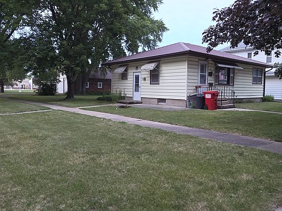 2nd image of 109 W Sycamore St