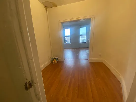 Rented by Ideal Properties Group | media 4