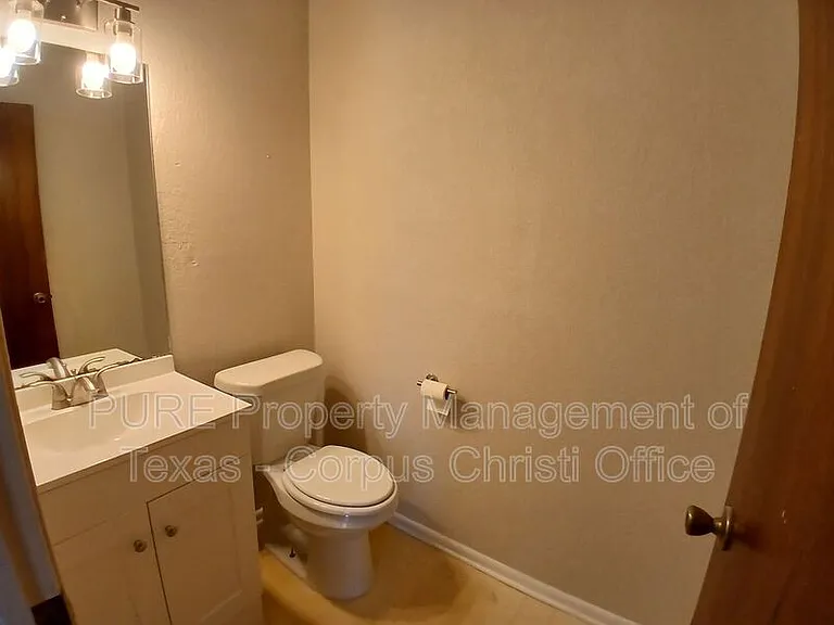 5001 Middlecoff Rd #1A — Photo 10