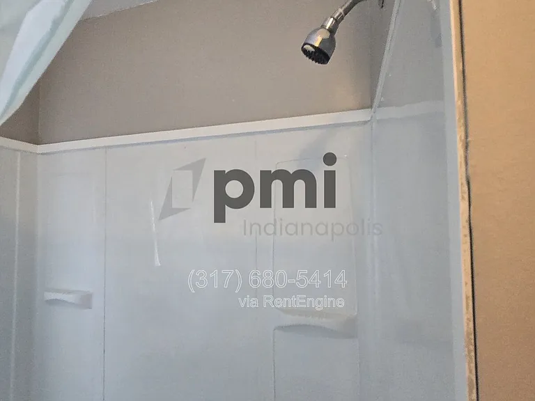 153 S Cypress Ave — Photo 22