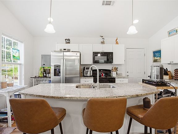 5th image of 310 N Church St