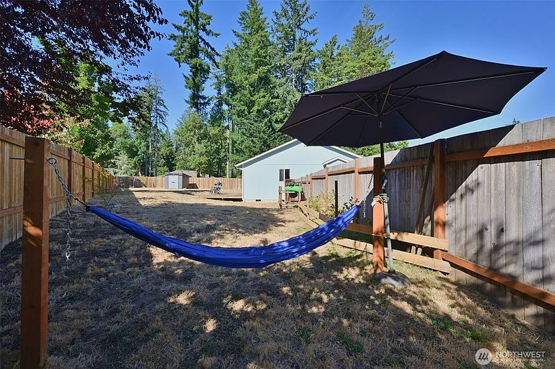 4th image of 1706 194th Avenue SW