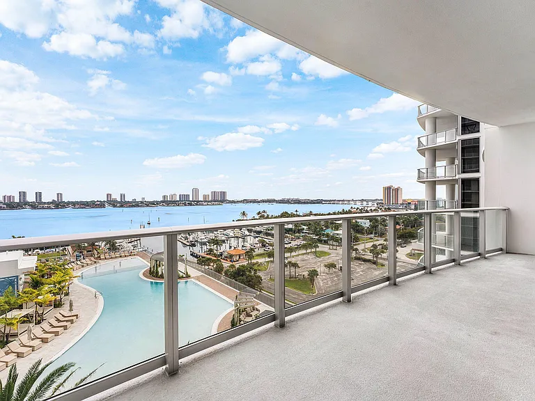 220 Lake Shore Dr #1006 — Photo 2