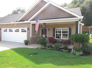 71 Hillsborough Dr, Anderson, SC 29621