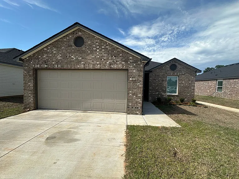 2022 Chandler Meadows Dr — Photo 2