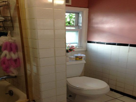 5th image of 3144 84th St
