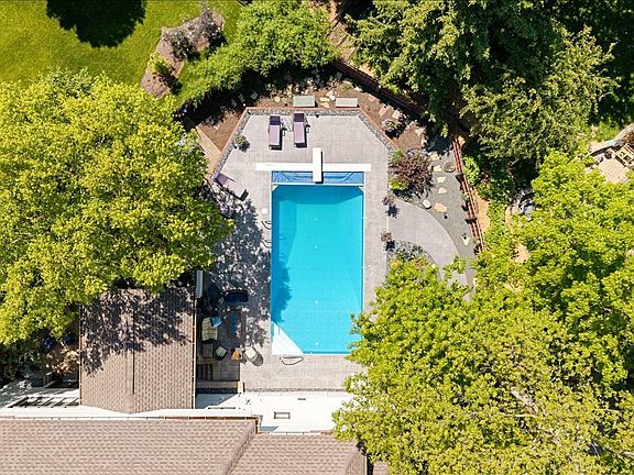 5th image of 8840 Bay Breeze Ln