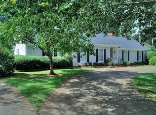 2515 W Doublegate Dr, Albany, GA 31721