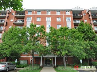 100 N Milwaukee Ave APT 201, Wheeling, IL 60090