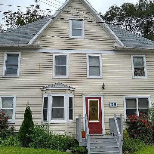 1 bed, $1,000 — Photo 1