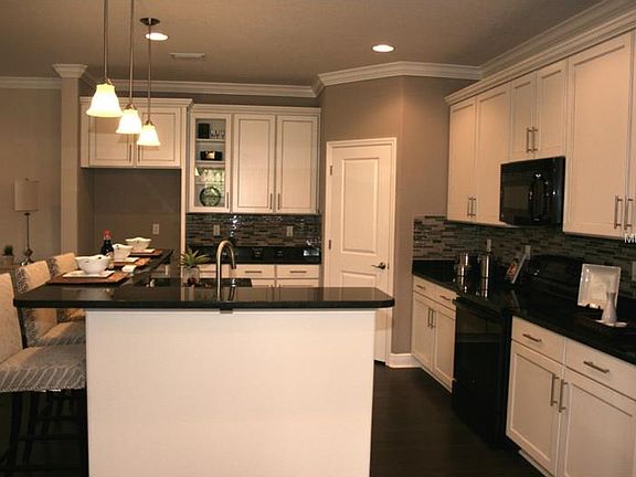 4th image of 14523 Rocky Brook Dr