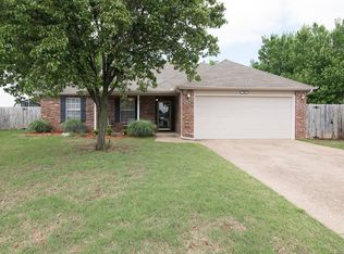 1009 E 131st Pl, Glenpool, OK 74033