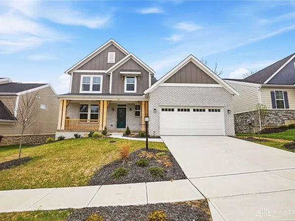 2615 Golden Leaf Dr, Dayton, OH 45431