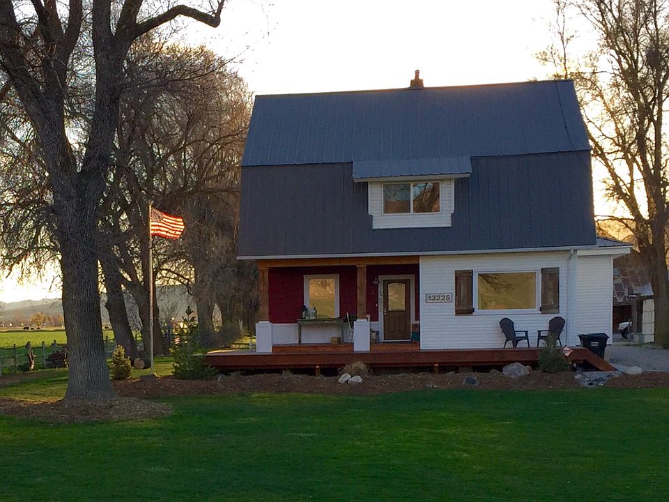 Beautiful 1907 East Garland