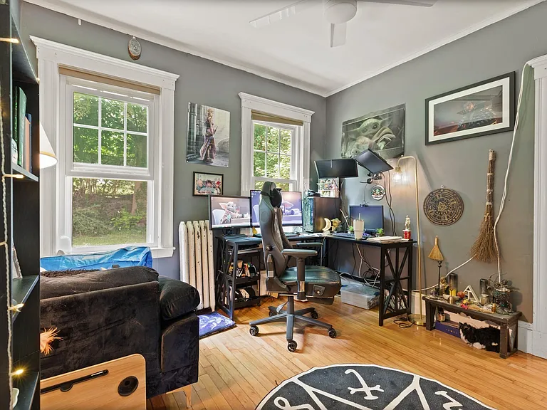 214 Maplewood St #212 — Photo 4