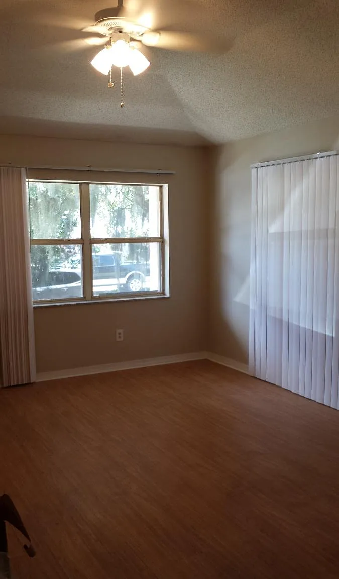 2 bed, 1106 sqft, $1,900 — Photo 2