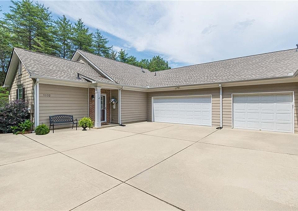 1st image of 1132 Camry Cir