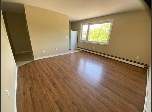 5th image of 110 Breton Rd #22