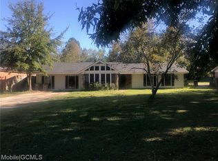 2409 Robin Hood Dr, Mobile, AL 36605