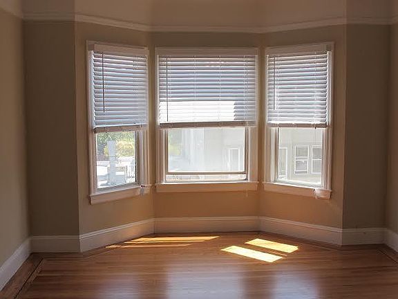 4th image of 3620 18th St APT 32