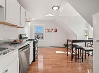 648 Columbia Rd #3, Boston, MA 02125