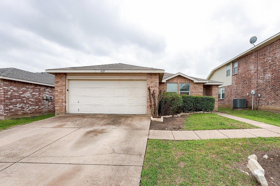 4025 Country Ln, Fort Worth, TX 76123 | Zillow