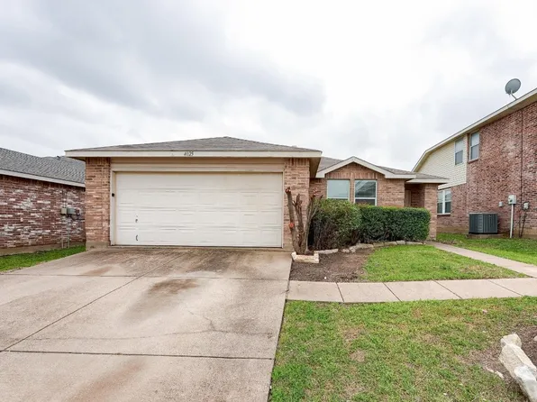 4025 Country Ln, Fort Worth, TX 76123