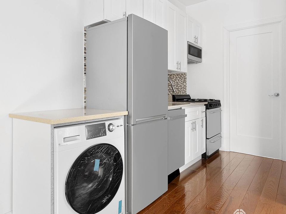1st image of 176 E 85th St #3C