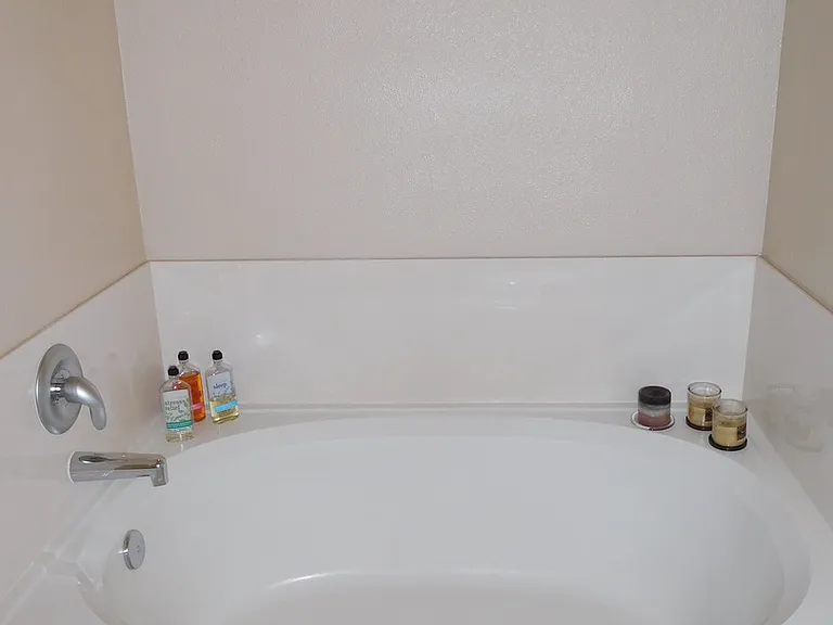 7519 Treviso Ct NE — Photo 14