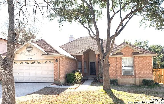 2nd image of 7534 Peppervine Ln