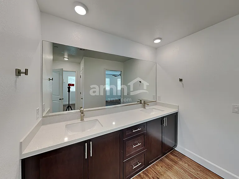 3332 Blodwen St — Photo 11