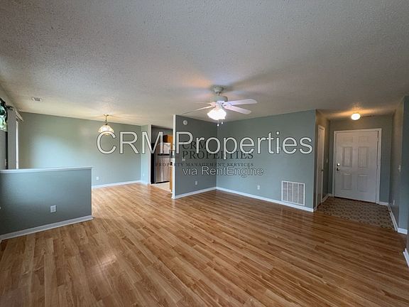 5th image of 1058 Springwater Rd