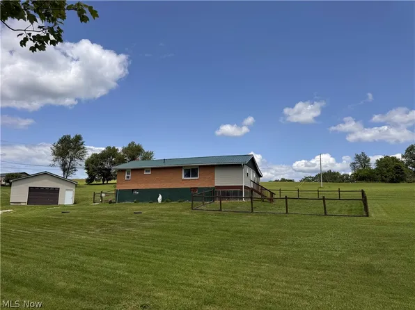 7054 Scio Rd SW, Carrollton, OH 44615